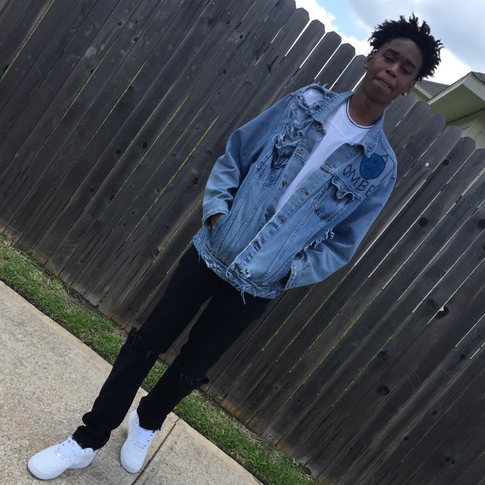 Meet your Posher, Devante